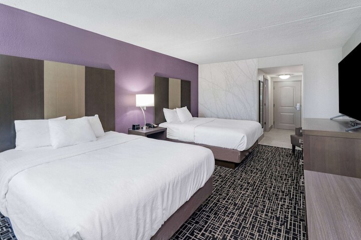 Room 46 of 60