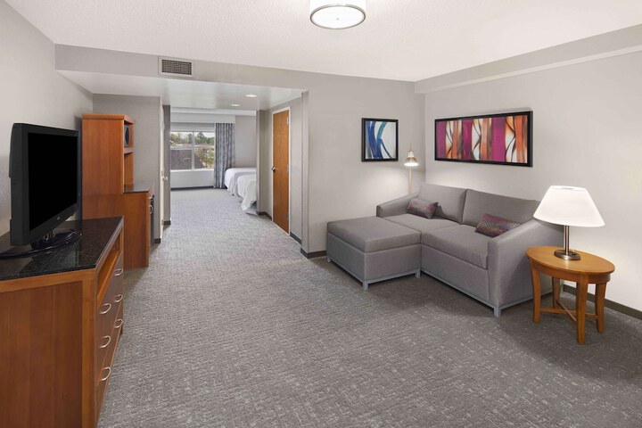 Room 35 of 53