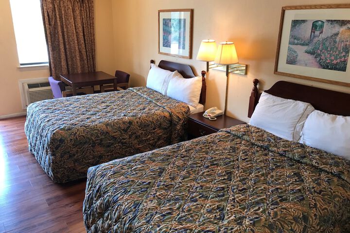 Room 41 of 68