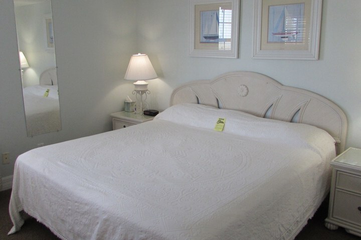 Edison Beach House
