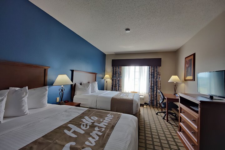 Baymont by Wyndham Albany MN