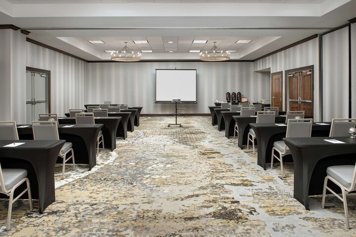 Embassy Suites by Hilton Dulles North Loudoun