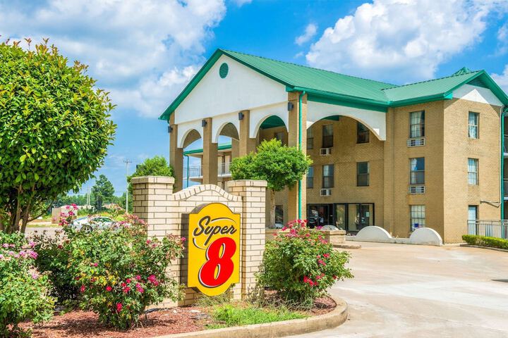 Hotel 3 of 14