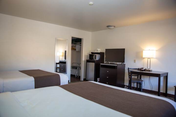 Room 9 of 43