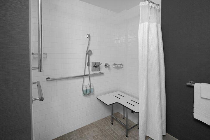 Courtyard by Marriott Cypress Anaheim / Orange County