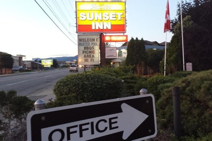 Hotel 8 of 99