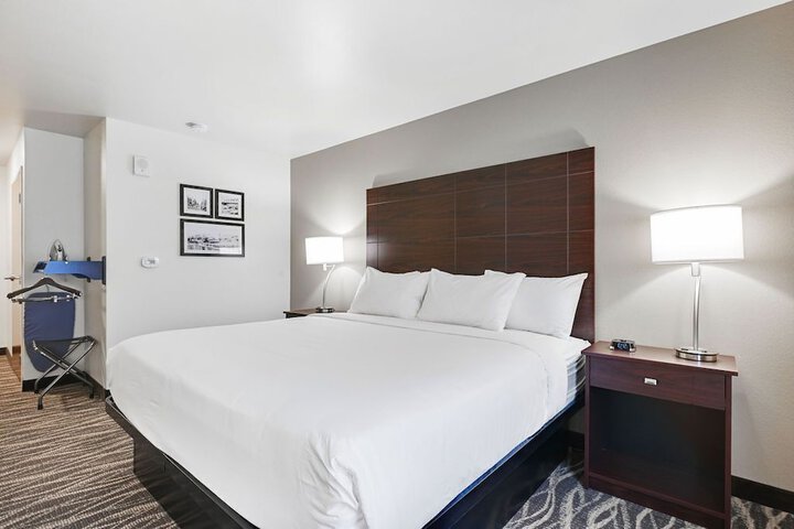 Room 36 of 112