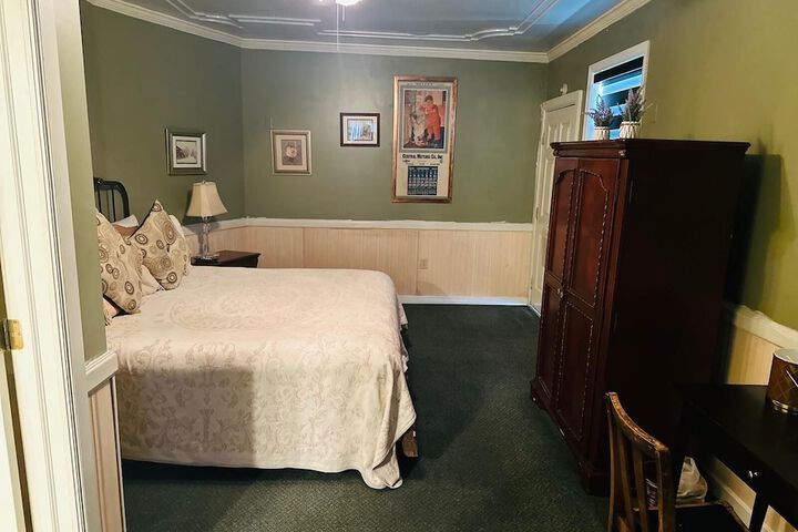 Gunn House Hotel