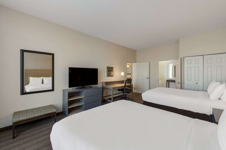 Room 42 of 65