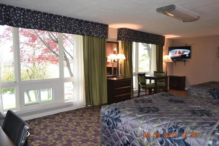 Mount Holyoke Inn