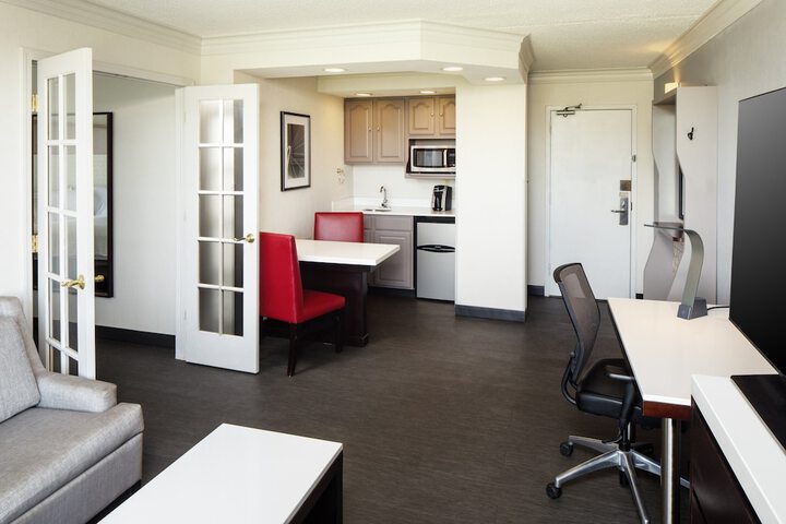 Room 26 of 48