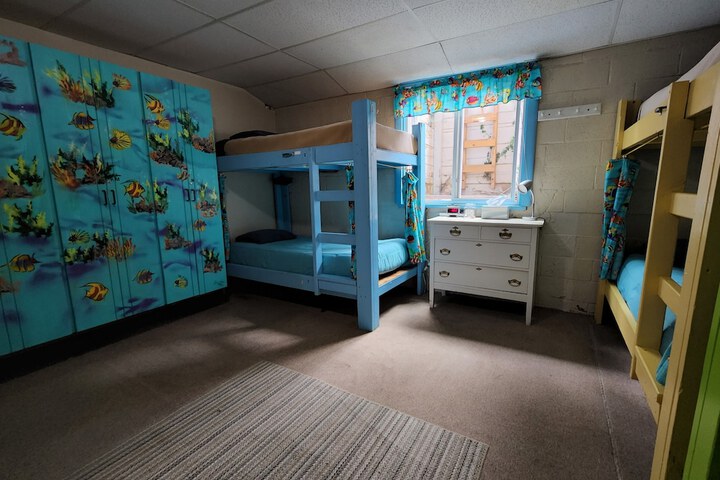 Room 11 of 46