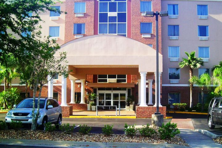 Hotel 2 of 45