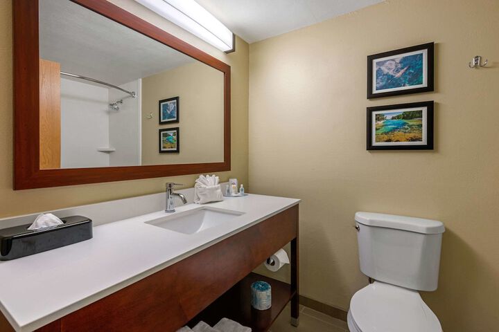 Room 10 of 36