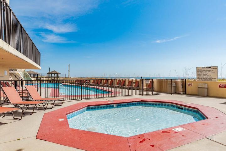 Pool 5 of 26