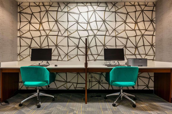 Business Center 23 of 23