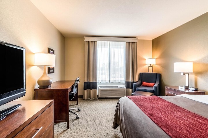 Room 12 of 34