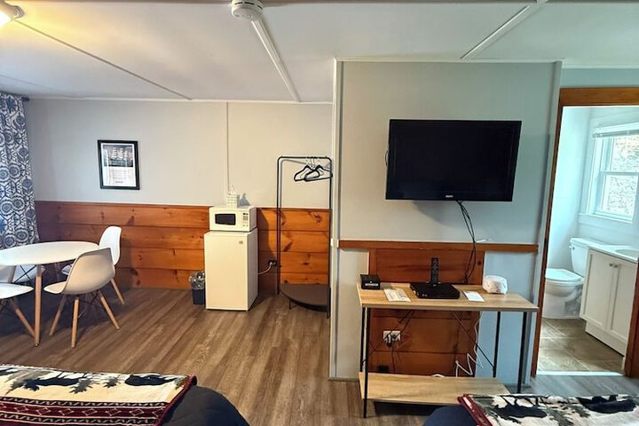 Yardarm Motel