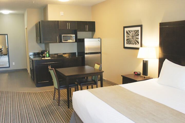 Best Western Plus Fort Saskatchewan Inn & Suites