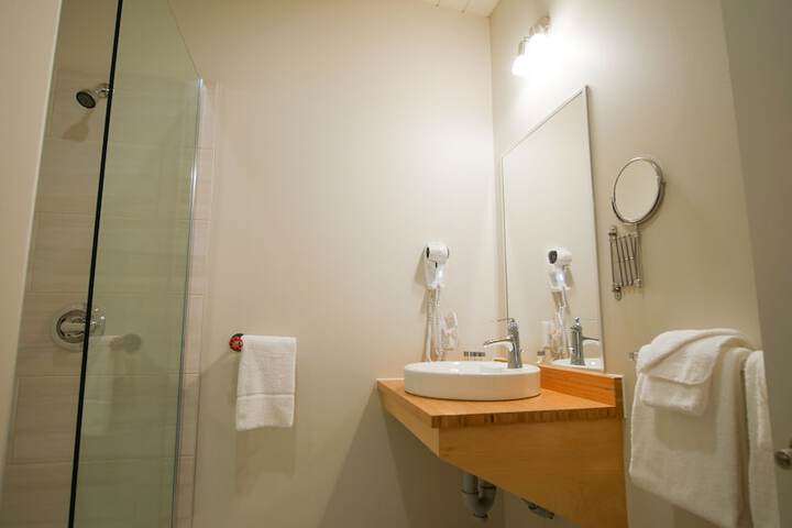 Room 72 of 120