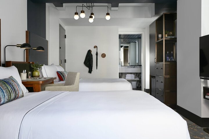 Room 21 of 54