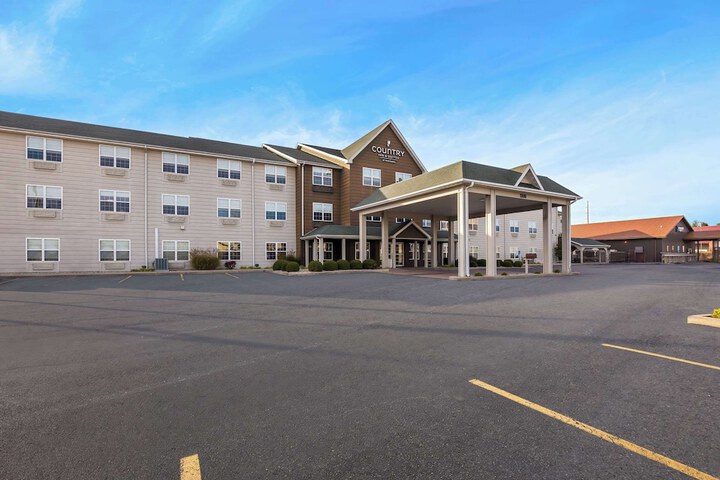 Hotel 3 of 72