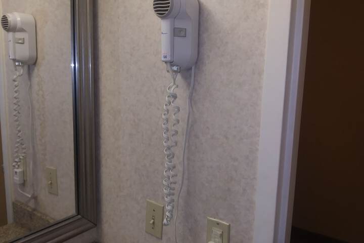 Room 71 of 89