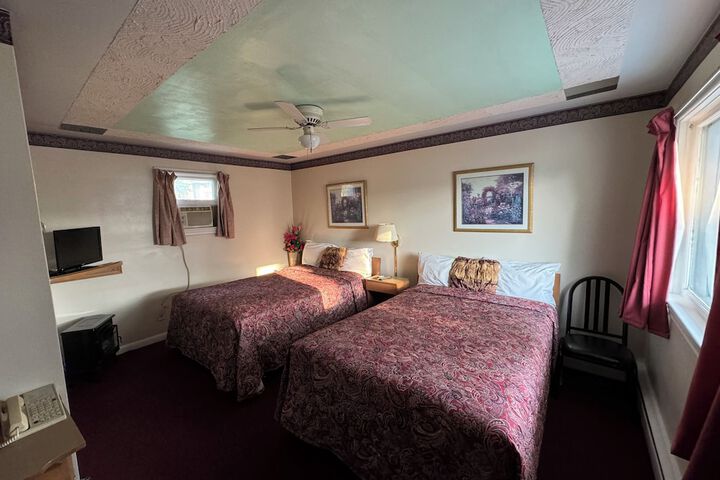 Room 12 of 30