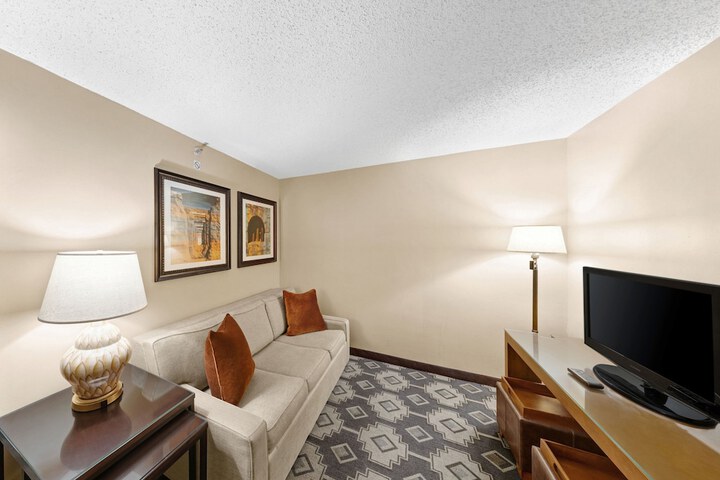 Room 15 of 35