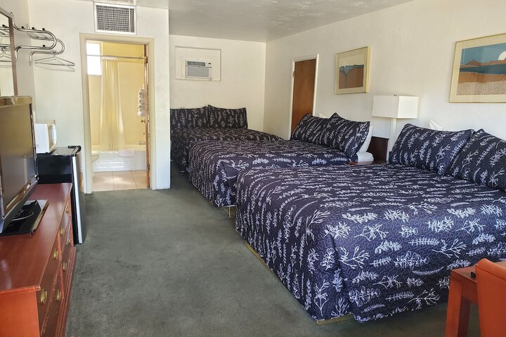 Room 14 of 37