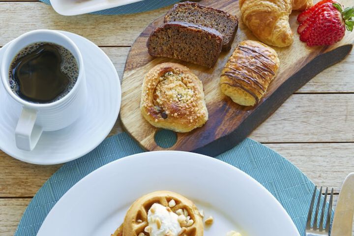 Breakfast/Coffee Service 150 of 206