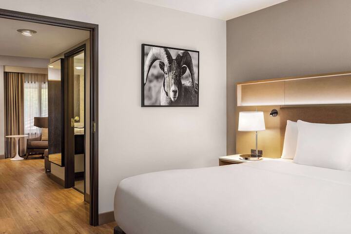 Room 13 of 44