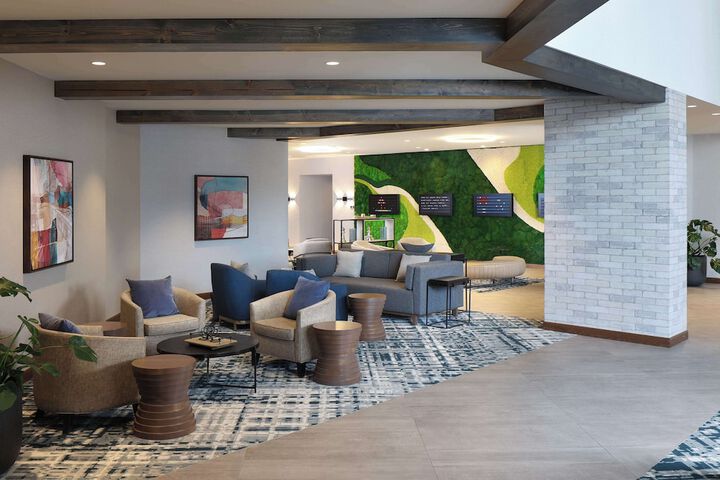 Hotel Interior 10 of 48
