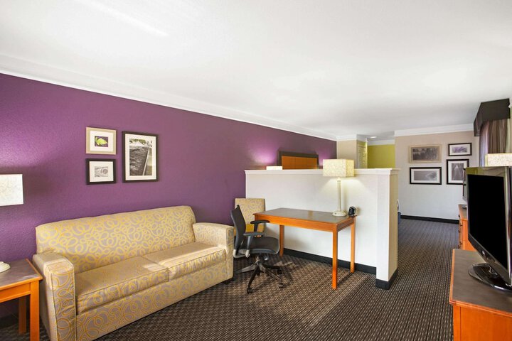 Room 45 of 63