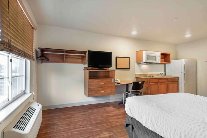 Room 27 of 27
