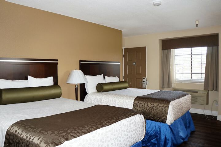 Room 18 of 23