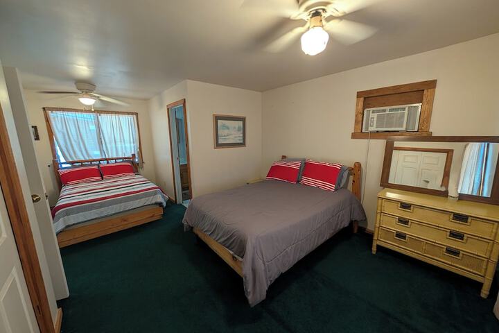 Cedarvale Cabins at Turner Falls