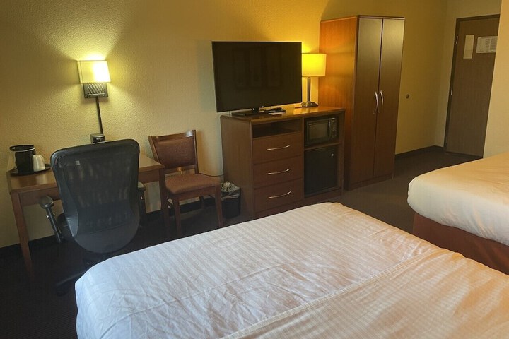 Room 39 of 54