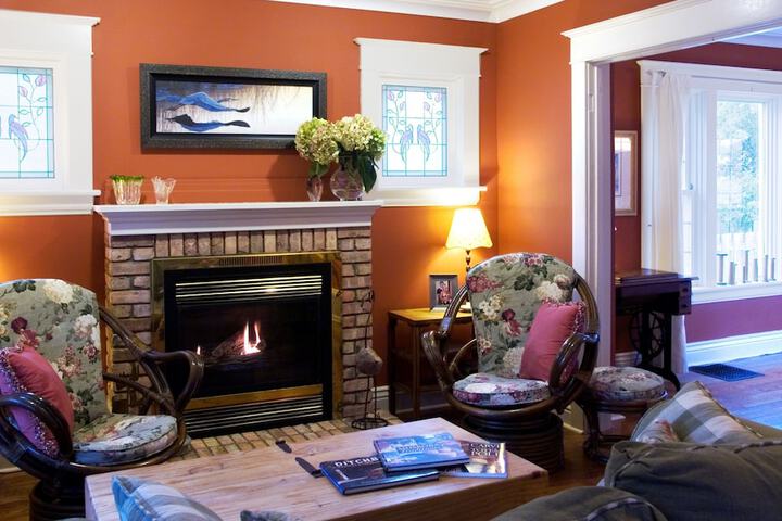 Simcoe Suites on the Henley B & B