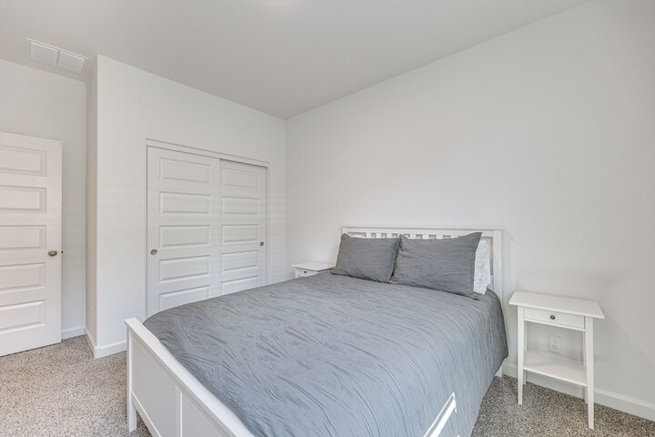 Maricopa Home w / Putting Green & Covered Patio!
