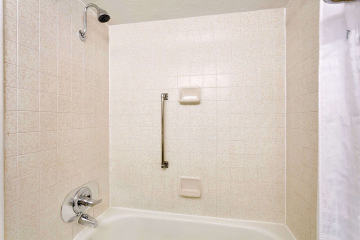 Room 12 of 26
