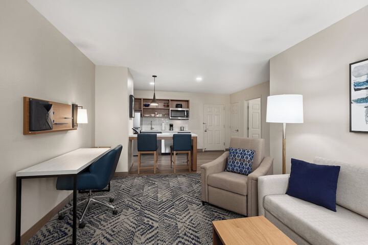 Candlewood Suites Mobile‑Downtown by IHG