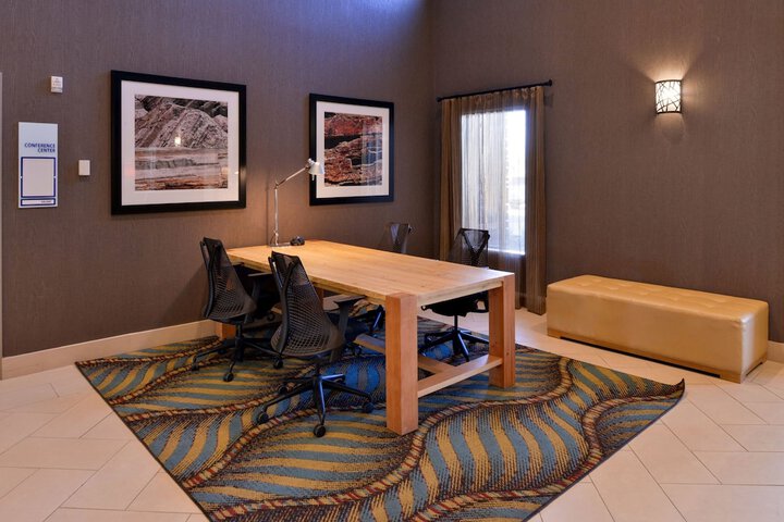 Hotel 5 of 57