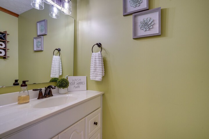 Sauna Spa & Stargazing: Coudersport Home!