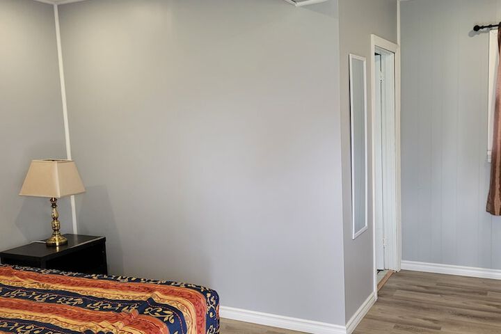 Room 17 of 36