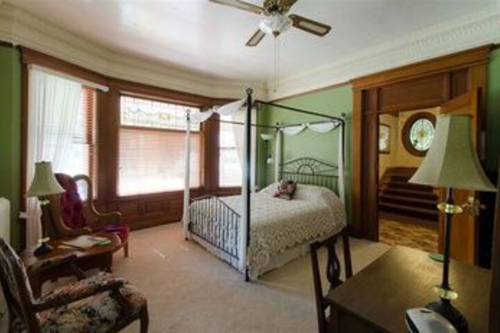 Waller House Inn