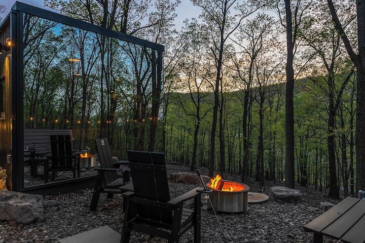 Mirror Villas - Modern Retreat with private hot tubs and mountain view