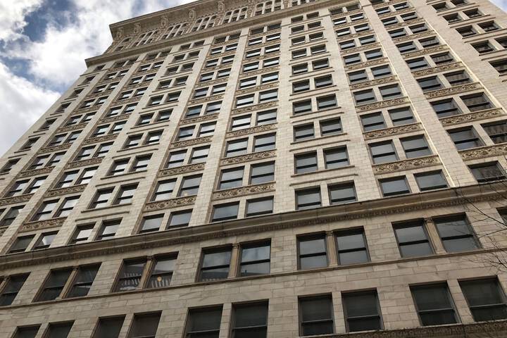 The Candler Hotel Atlanta Curio Collection by Hilton