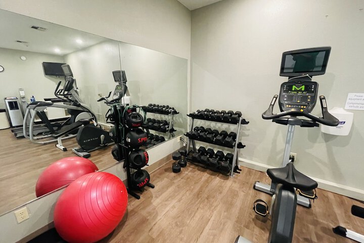 Holiday Inn Express & Suites Sulphur (Lake Charles) by IHG