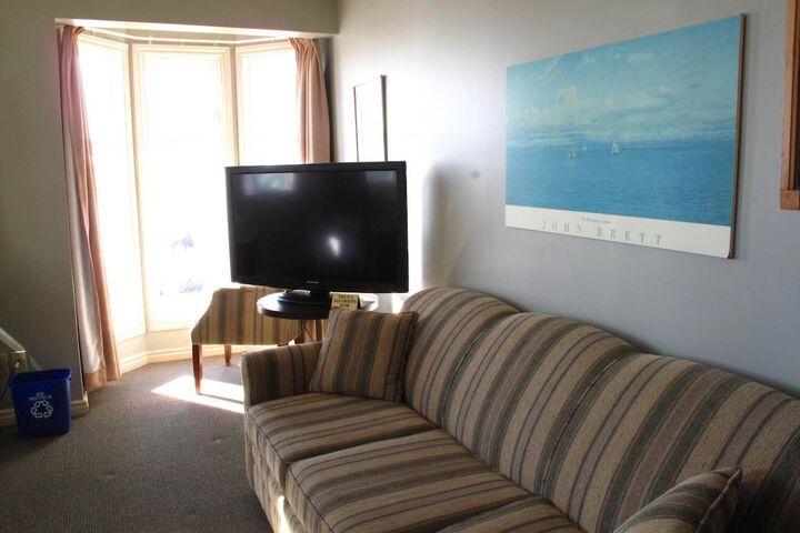 Room 38 of 48